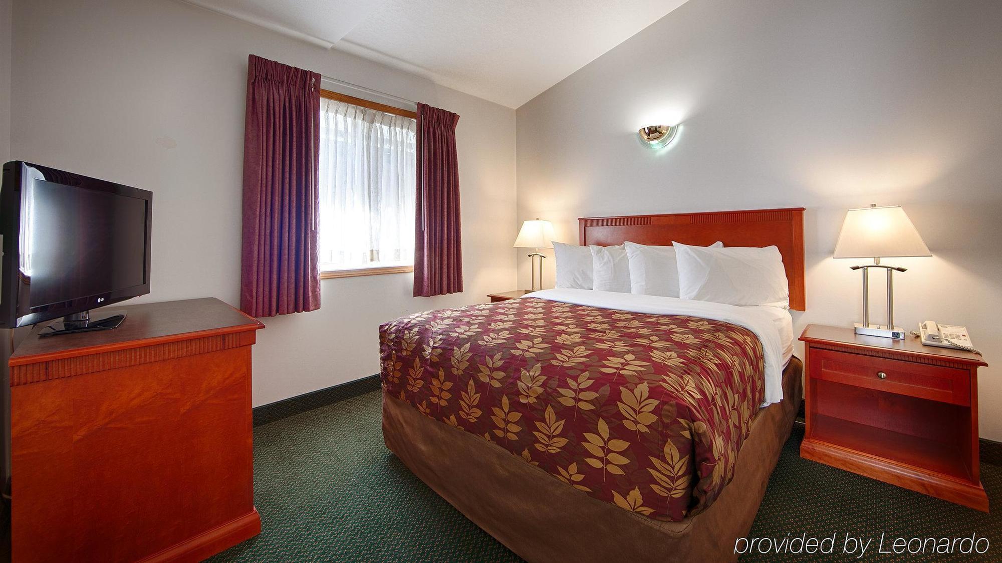 White Wolf Inn Hinton Dış mekan fotoğraf