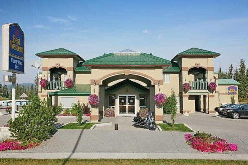 White Wolf Inn Hinton Dış mekan fotoğraf