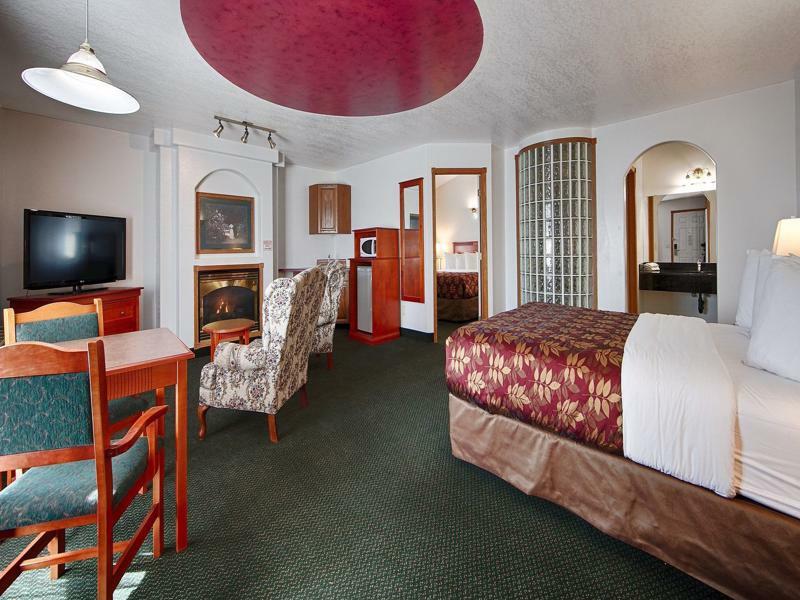 White Wolf Inn Hinton Dış mekan fotoğraf